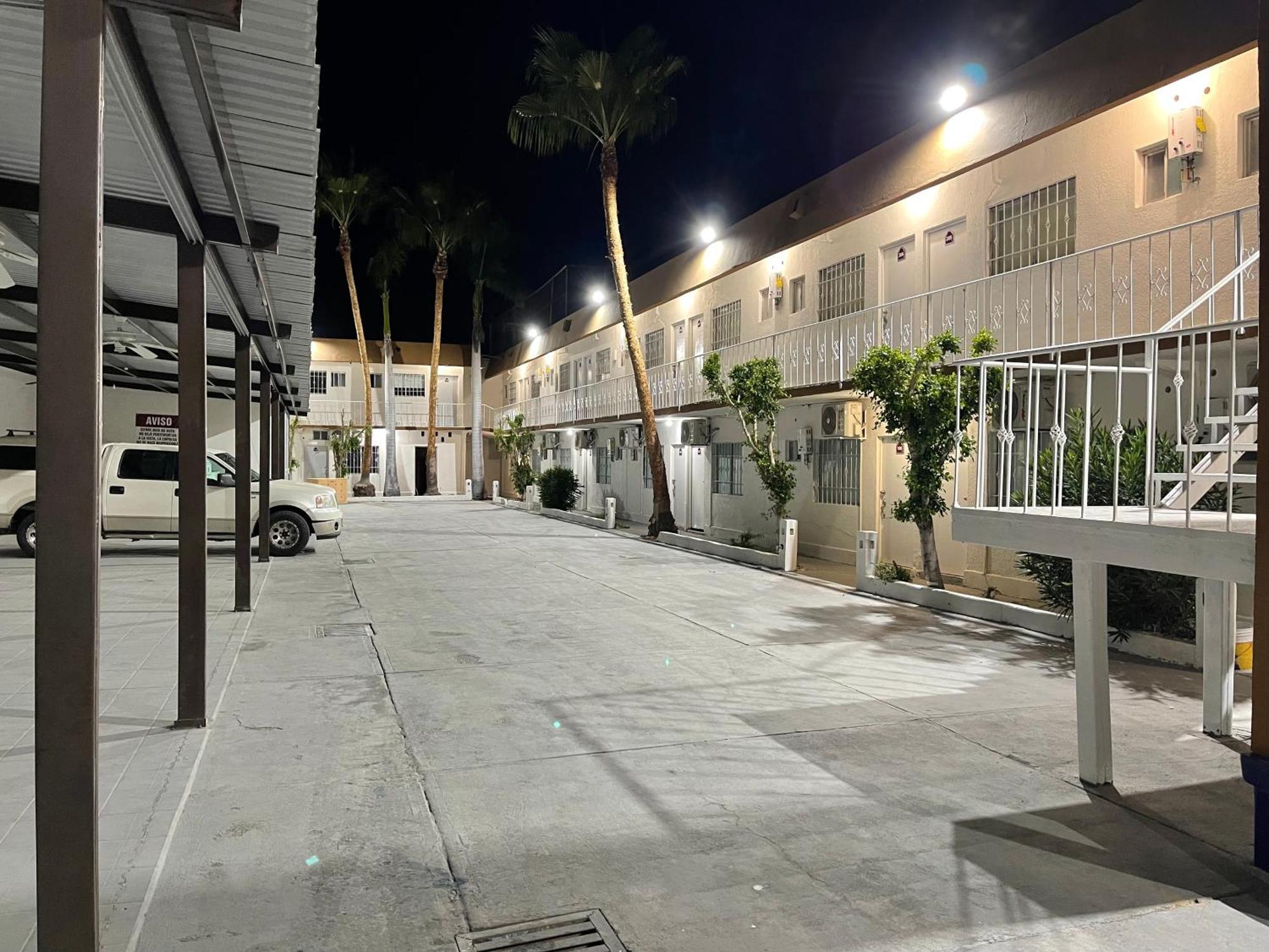 Hotel Las Palmas La Paz Exterior photo